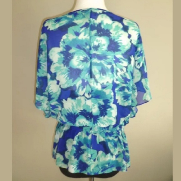 Elle Flutter Sleeve Chiffon Floral Boho Top - Picture 4 of 4